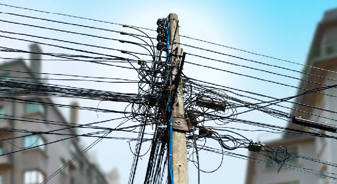Chile no tendrá más cables en desuso en calles