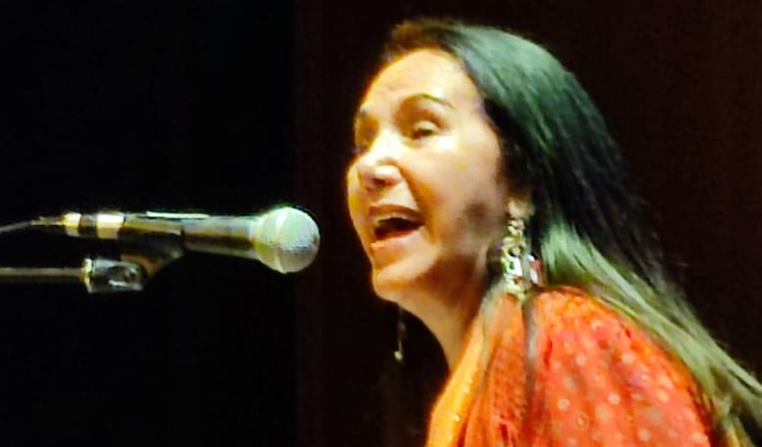 Artista Jenny Cárdenas