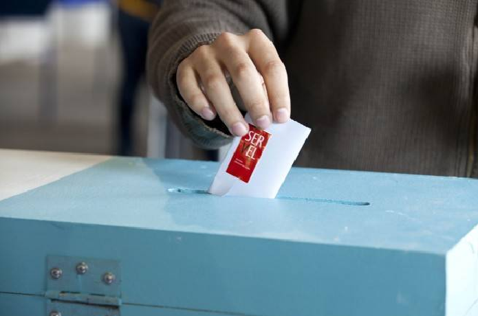 Multa por no votar y requisitos para extranjeros