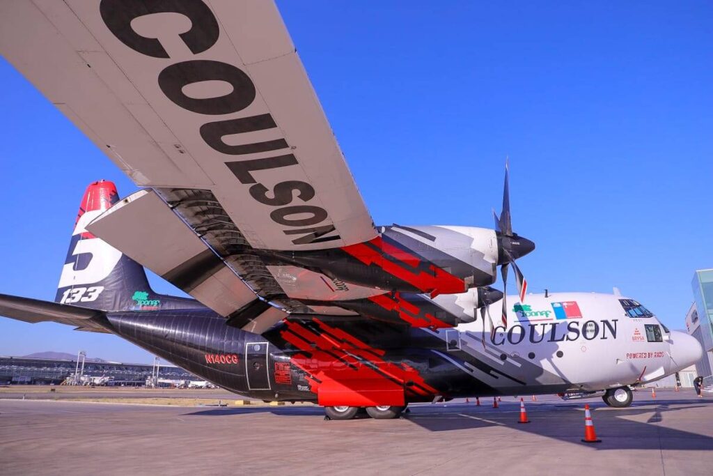 Chile activa su mayor fuerza aérea contra incendios