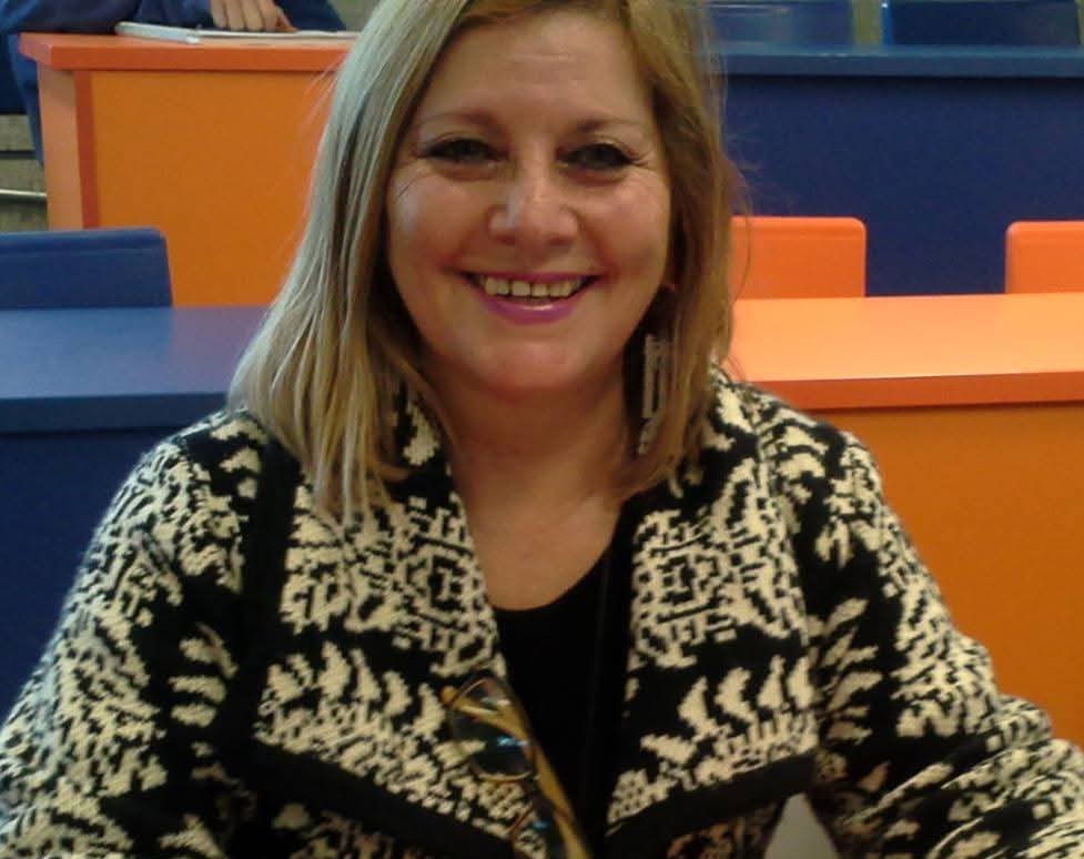 Escritora Maya Soriano