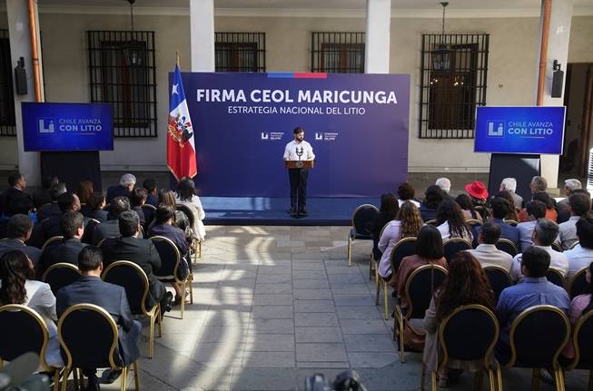 presidente-boric-salar-maricunga-contrato