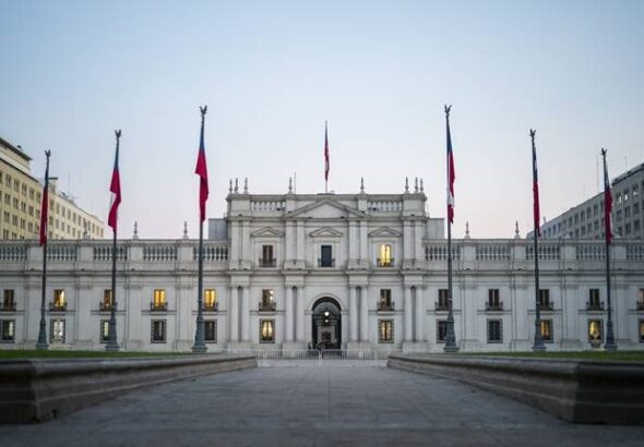 Fachada de La Moneda, plan para recuperar a Chile